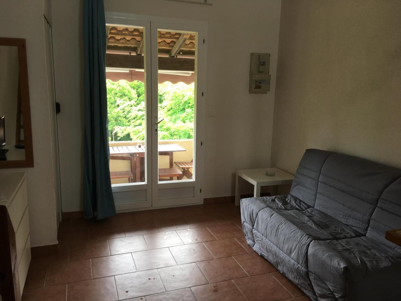 Le Clos Des Arbousiers Лингиццета Экстерьер фото